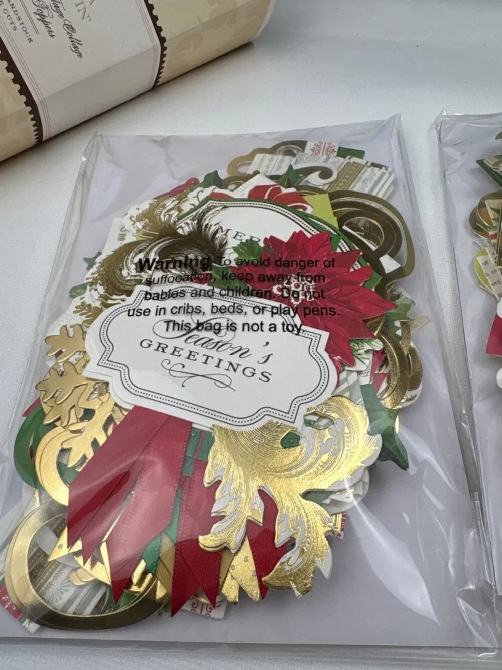 Anna Griffin Holiday Vintage Collage Card Toppers 114 Cardstock Die Cuts Festive